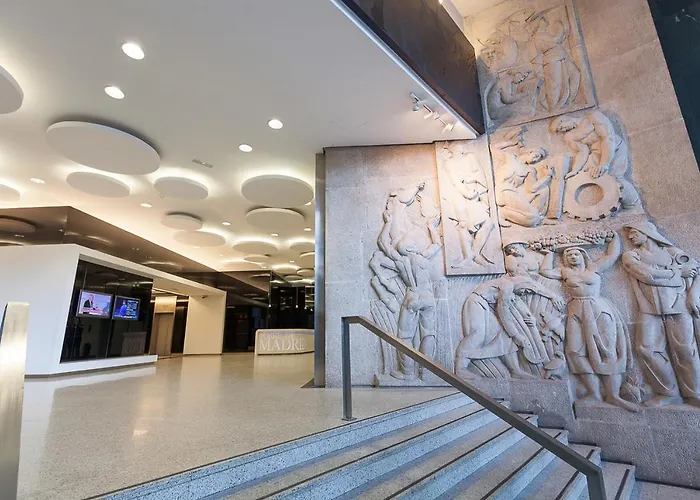 Homeclub Exclusive Flat At Madrid Tower